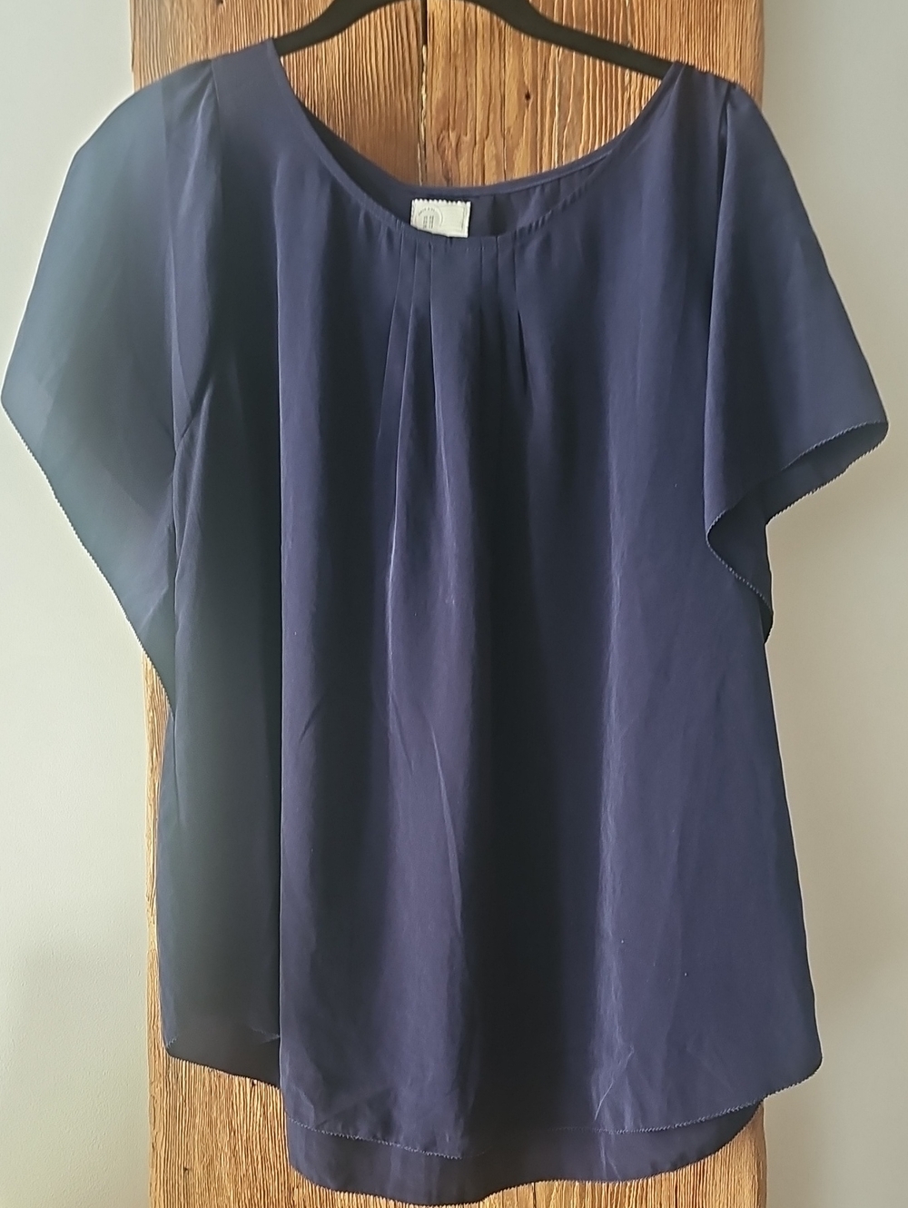 Anthro Silky Navy Blue Women's Pleated Short Sleeve Blouse Sz 8